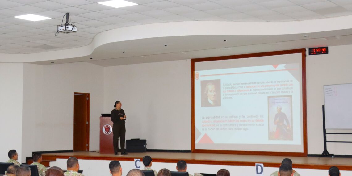 El DTEMA refuerza la importancia de la puntualidad en la formación militar