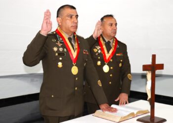 Sustentación con éxito de tesis para optar el grado académico de Maestro en Estrategia y Geopolítica