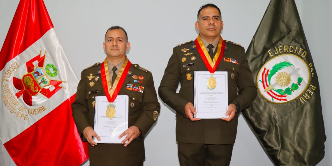 Sustentación con éxito sobre tesis titulada “Inteligencia emocional y desempeño docente en el Comando de Educación y Doctrina del Ejército, 2024”