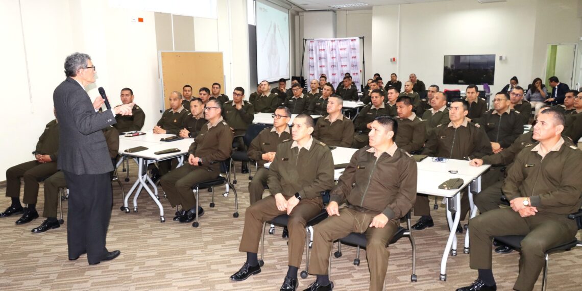 Oficiales estudiantes del VI DLIPE visitaron la Escuela Nacional de Administración Pública de la Autoridad Nacional del Servicio Civil (SERVIR)