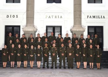 Clausura del II Programa de Planeamiento Militar y Toma de Decisiones dirigido a oficiales de reserva