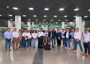 Oficiales estudiantes de la XIII Maestría en Ciencias Militares realizan visita a la Línea 2 del Metro de Lima