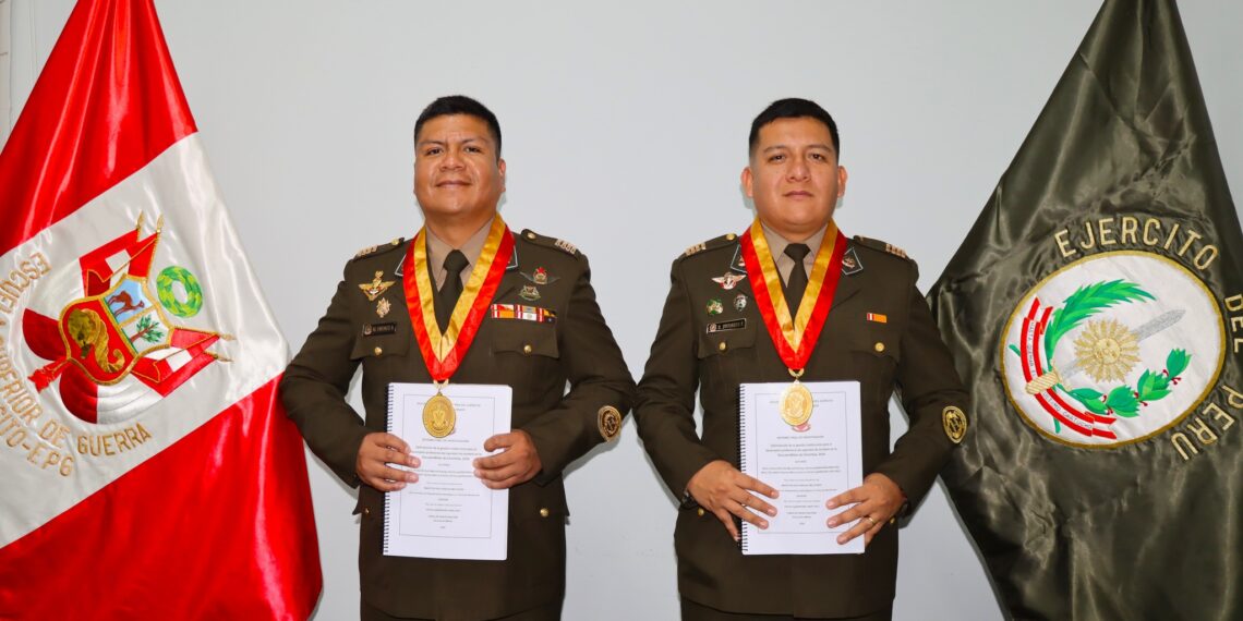 Sustentación de su tesis: “Optimización de la gestión institucional para el desempeño profesional del operador de mortero en la Escuela Militar de Chorrillos, 2024”