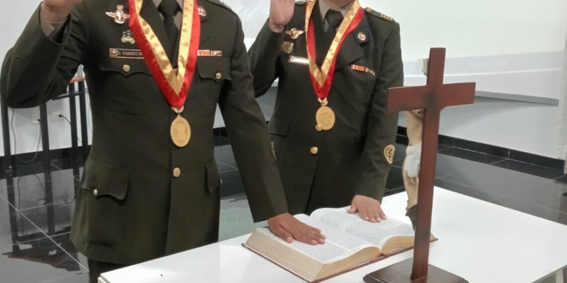 Sustentación de tesis: “Análisis de la implementación de las TIC en la enseñanza de las escuelas de Armas y Servicios del Comando de Educación y Doctrina del Ejército, 2024”