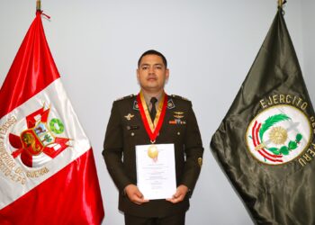 Sustentación de su tesis: “Análisis de las acciones militares de la 6ª brigada de selva para el control de la minería ilegal, Amazonas, 2025.”