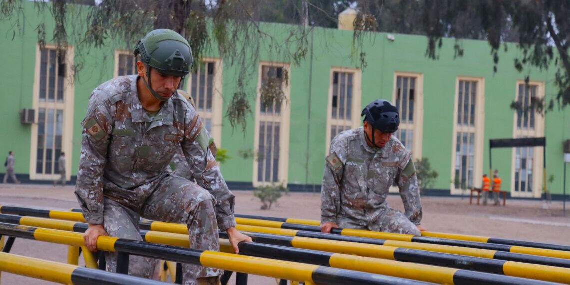 Alumnos de la XIII Maestría en Ciencias Militares rinden segunda etapa del esfuerzo físico