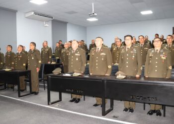 ESGE-EPG clausuró con éxito diplomados dirigidos a oficiales del grado de coronel