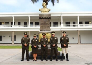 Develación de placa de la XI promoción de la Maestría en Ciencias Militares de la ESGE-EPG