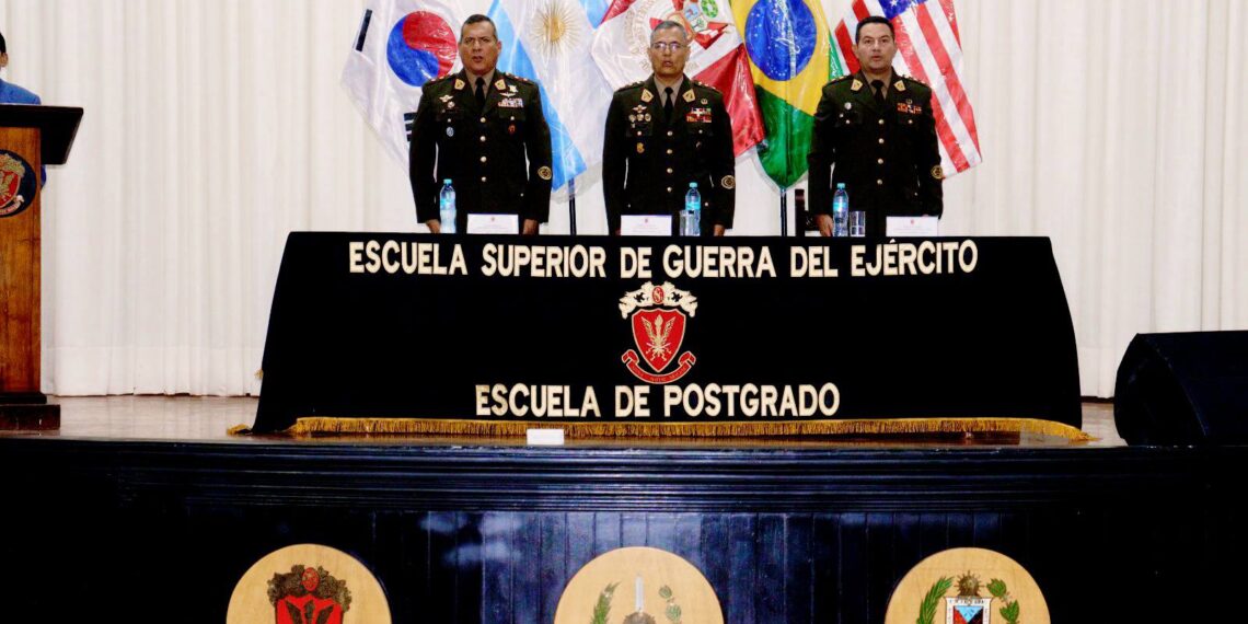 Ceremonia del clausura del curso de capacitación de decentes