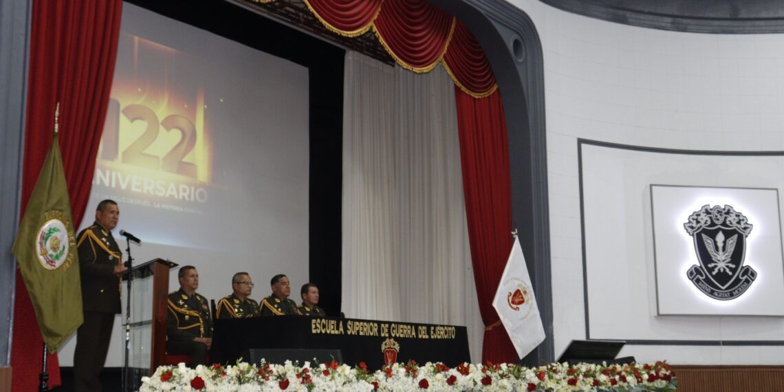 Ceremonia central por los 122º aniversario de la Escuela Superior de Guerra del Ejército, destaca tradición y legado institucional