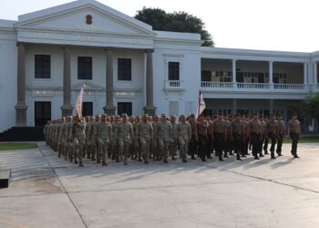 Con marcialidad y compromiso, inicia la semana académica en la Escuela Superior de Guerra del Ejército