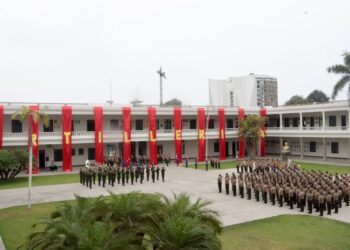ESGE-EPG honra la historia y el coraje de la Artillería peruana