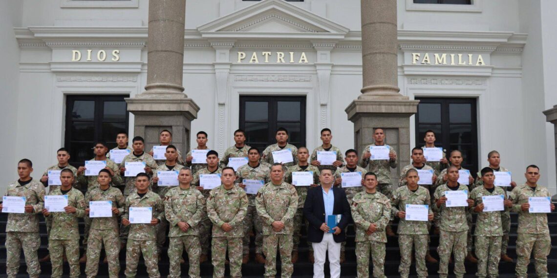Clausura del Curso Básico SUCAME fortalece capacidades del personal militar