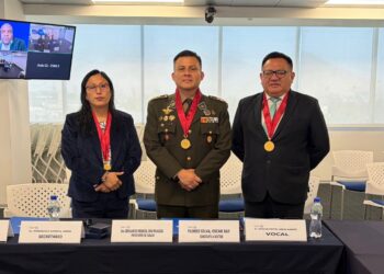 Tte Crl EP Oscar Ray Flores Silva obtiene el grado de Doctor tras sustentación en la Escuela de Posgrado de la Universidad San Ignacio de Loyola – USIL