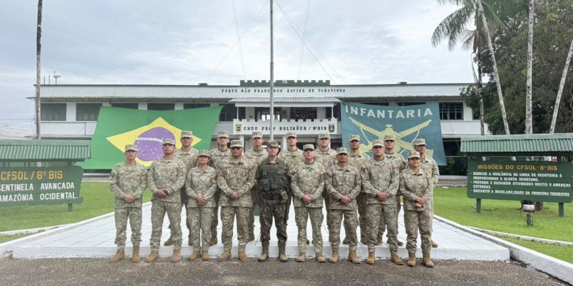 Grupo de estudio del LXXI PCEM fortalece su preparación operacional en la 35ª Brigada de Selva – Cuchillococha