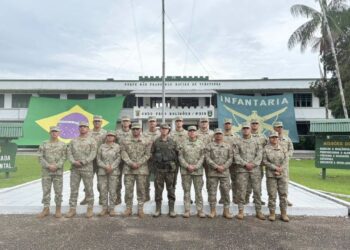 Grupo de estudio del LXXI PCEM fortalece su preparación operacional en la 35ª Brigada de Selva – Cuchillococha