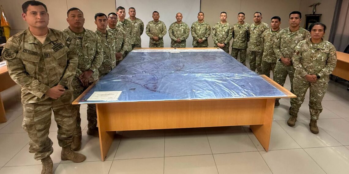 Grupo de estudio del LXXI PCEM fortalece sus capacidades de análisis del terreno en la 3ra Brigada Blindada acantonada en la guarnición de Moquegua