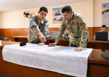 Grupo de estudio del LXXI PCEM fortalece sus capacidades de análisis del terreno en la 3ra Brigada de Caballería en Tacna