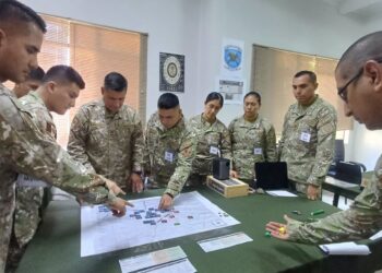 Prácticas operativas preparan a los oficiales alumnos para el próximo viaje de estudiosa