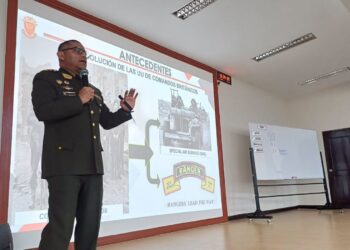 Visión y experiencia operacional: General de Brigada Julio Manuel Díaz León Sub jefe del Estado Mayor General del Ejército brindó conferencia a los oficiales del Programa de Comando y Estado Mayor
