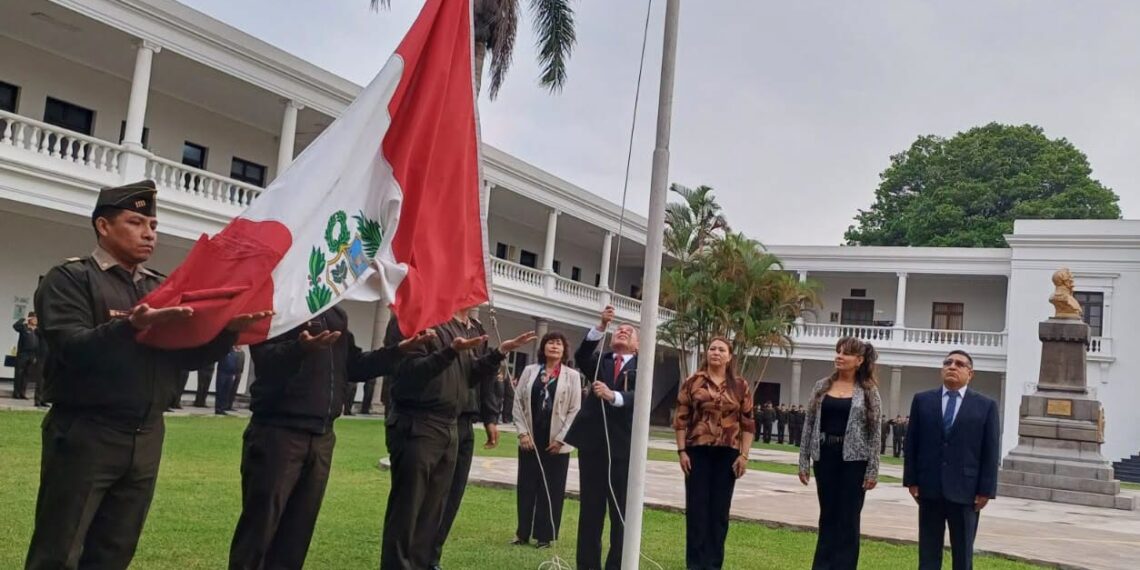 ESGE-EPG rinde homenaje a su personal civil y reconoce a los oficiales participantes en PANAMAX 2026