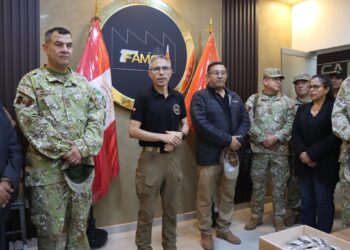 Oficiales del Programa de Alto Mando del Ejército fortalece su visión estratégica con visita a FAME