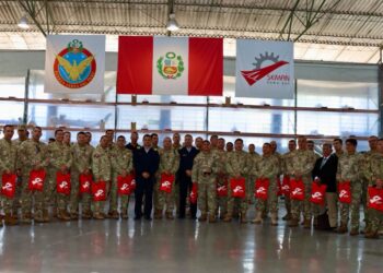 Programa de Alto Mando del Ejército fortalece su visión estratégica con visita médica a SEMAN PERÚ