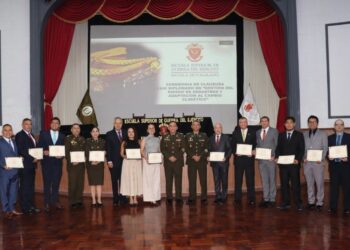 Nuevos especialistas culminan el XXIII Diplomado en Gestión del Riesgo de Desastres en la ESGE-EPG